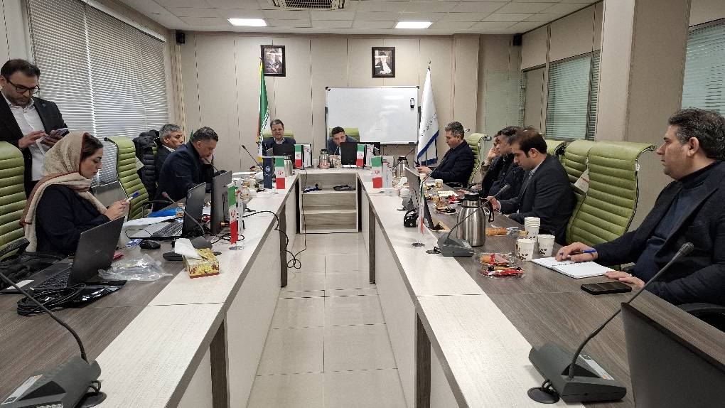 زنگ خطر کاهش عرضه در بازار پلیمر؛ تأکید انجمن بر مدیریت هوشمند قیمت و واردات