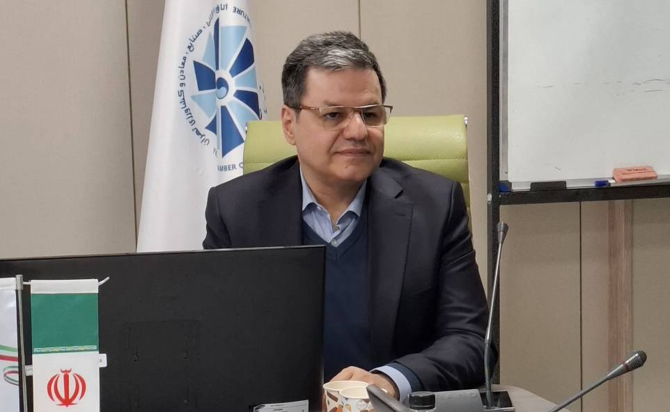 دولت به بخش خصوصی و تشکل ها توجه کند/ همراهی صنعت پلیمر با طرح کالابرگ