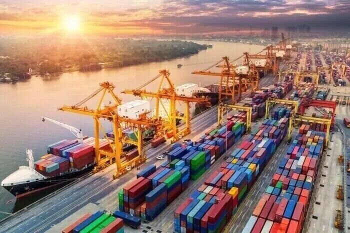 فعال بودن همه بنادر تجاری جنوب کشور/ صادرات و واردات در جریان است