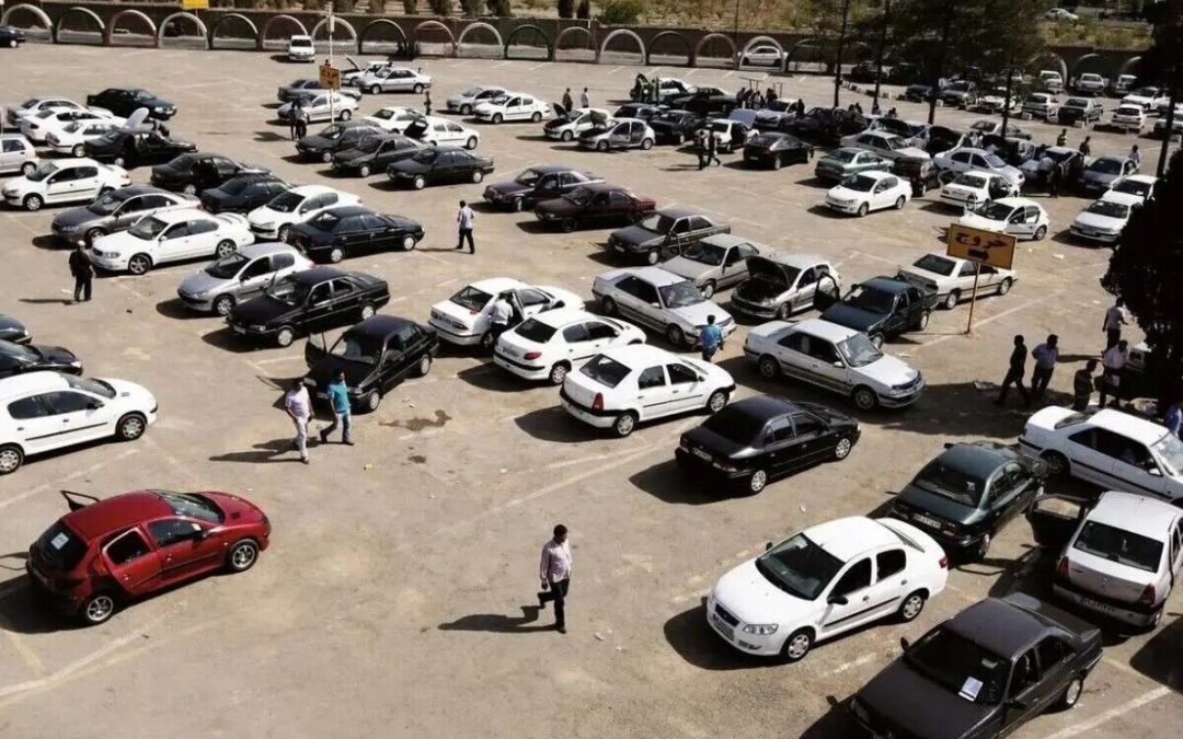 قیمت‌ها در بازار خودرو زیر و رو شد/ قیمت این خودرو ۱۵۰ میلیون تومان دیگر تغییر کرد