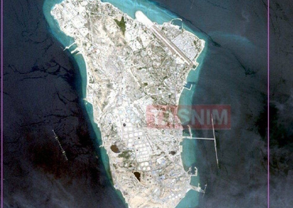 تداوم بارگیری نفت در جزیره خارگ