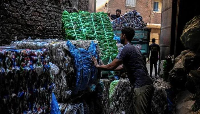 چگونه بحران پلاستیک در خاورمیانه به نفع بازیافت‌کنندگان مصری تمام شد؟